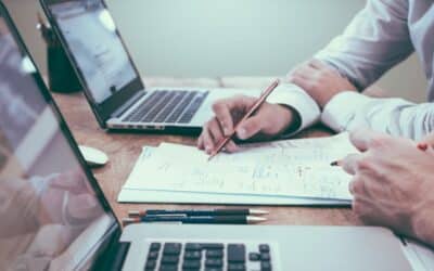 How To Write Meeting Minutes (+ Examples & Template)