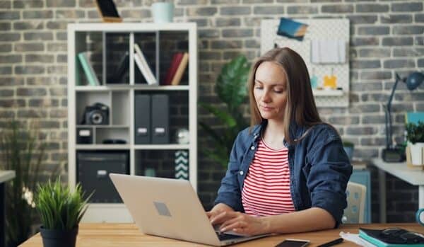 workplace-loneliness-employers